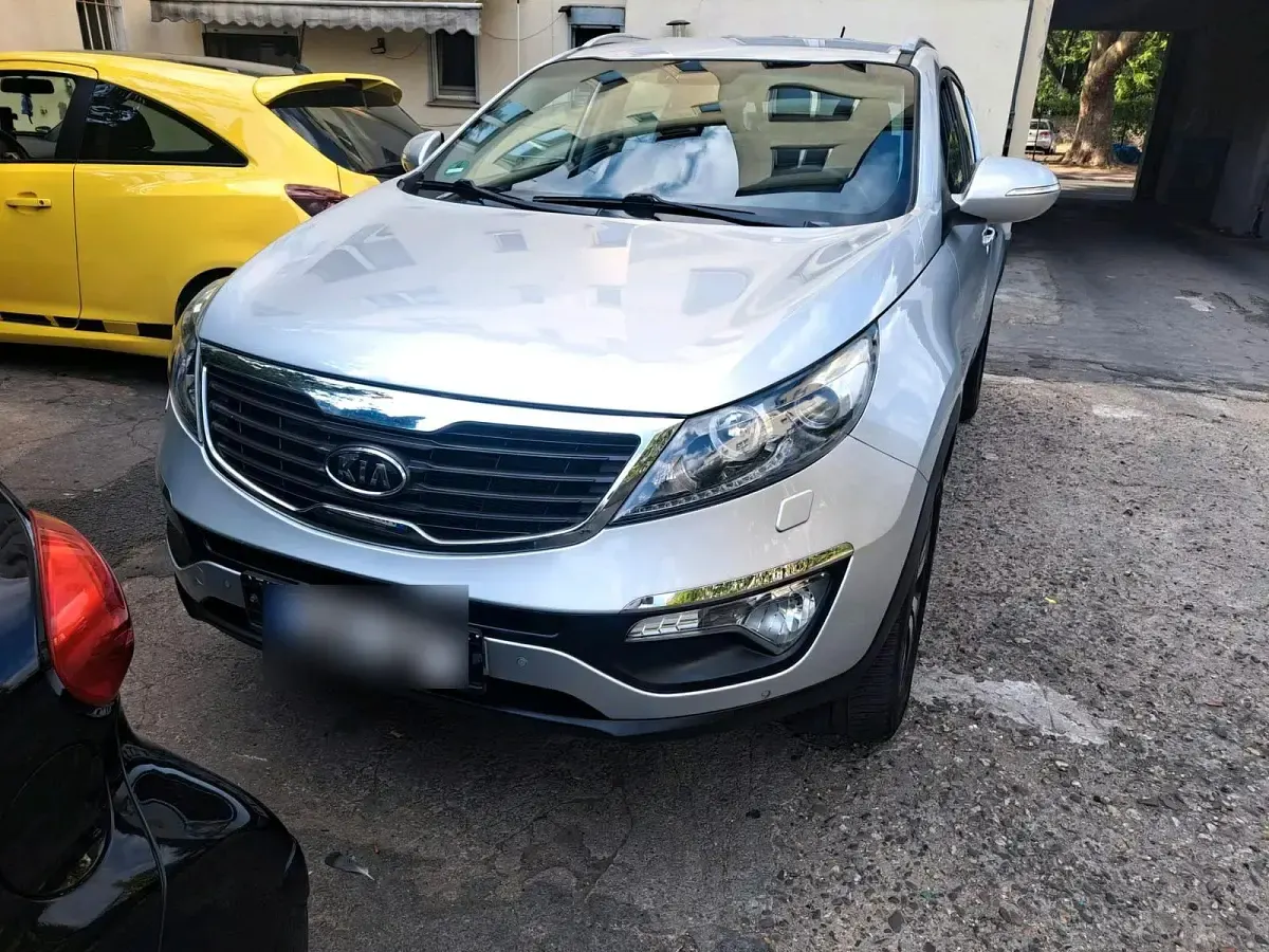 Gebraucht Kia Sportage 163 PS (119 kW) 2010 Silber SUV