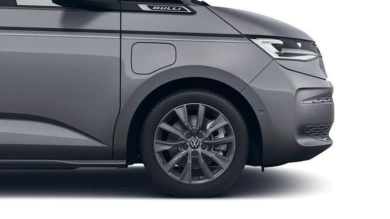 Second-hand VW Multivan Style 245 CP (180 kW) 2025 Gri Monovolum