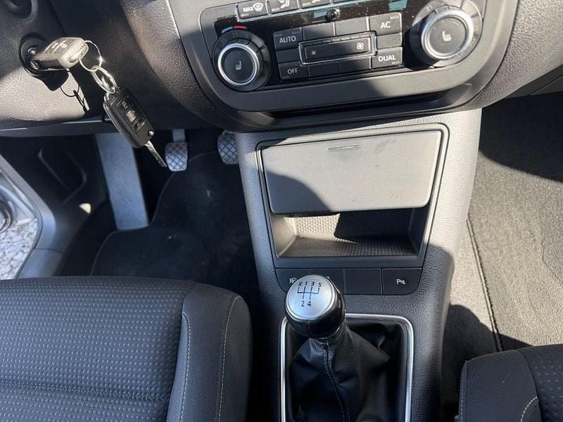 Gebraucht VW Golf VI Team 86 PS (63 kW) 2010 Silber Kleinwagen