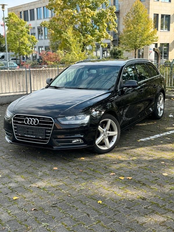 Schwarz Gebraucht 2015 Audi A4 Kombi | 7.750 € (Superpreis) - Bild 1/4