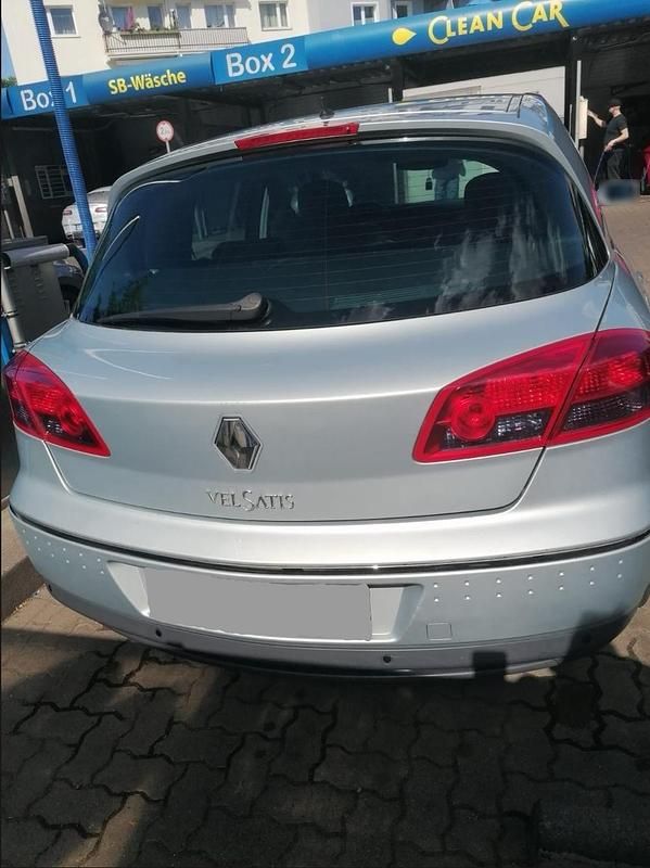 Gebraucht Renault Vel Satis 163 PS (119 kW) 2003 Silber Kleinwagen