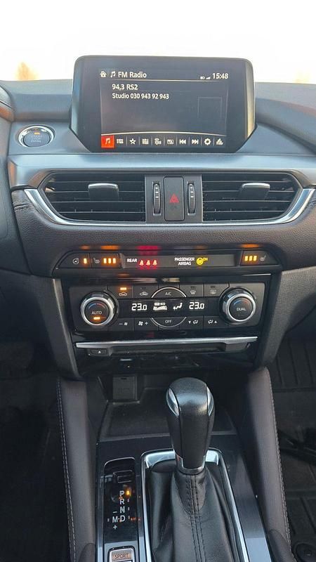 Gebraucht Mazda 6 Kizoku Intense 192 PS (141 kW) 2018 Rot Kombi