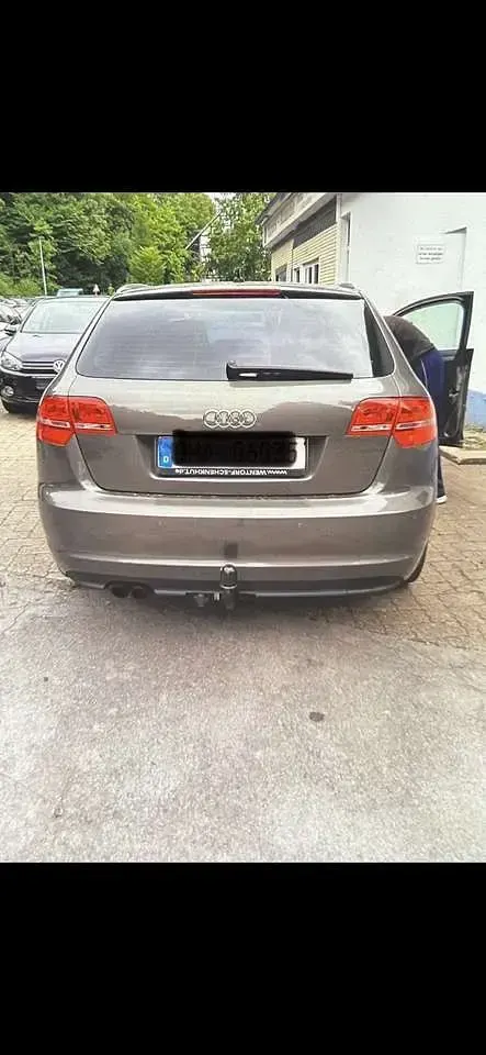 Gebraucht Audi A3 Attraction 125 PS (91 kW) 2011 Grau Kleinwagen