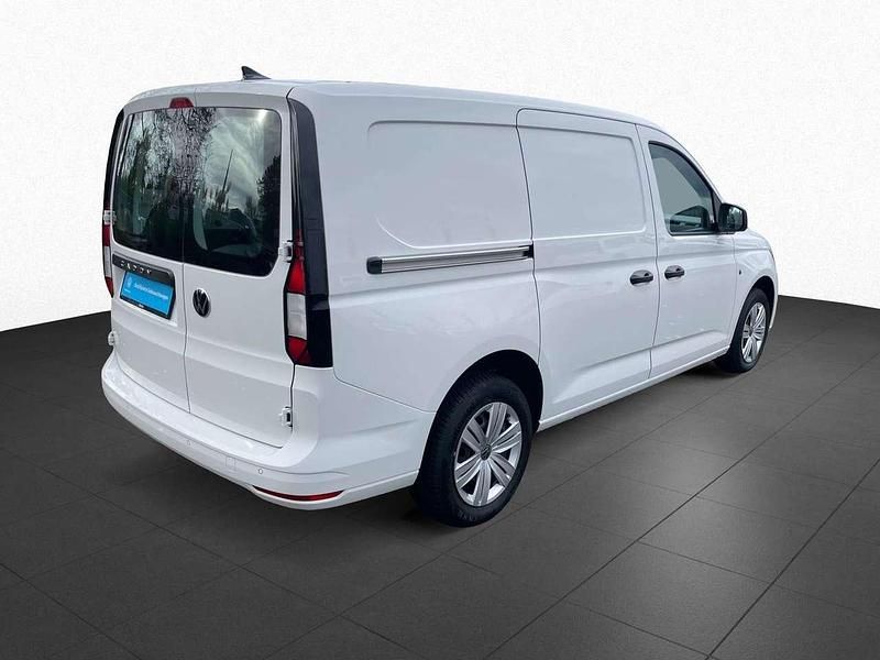 Gebraucht VW Caddy 102 PS (75 kW) 2024 Candyweiß Van / Kleinbus