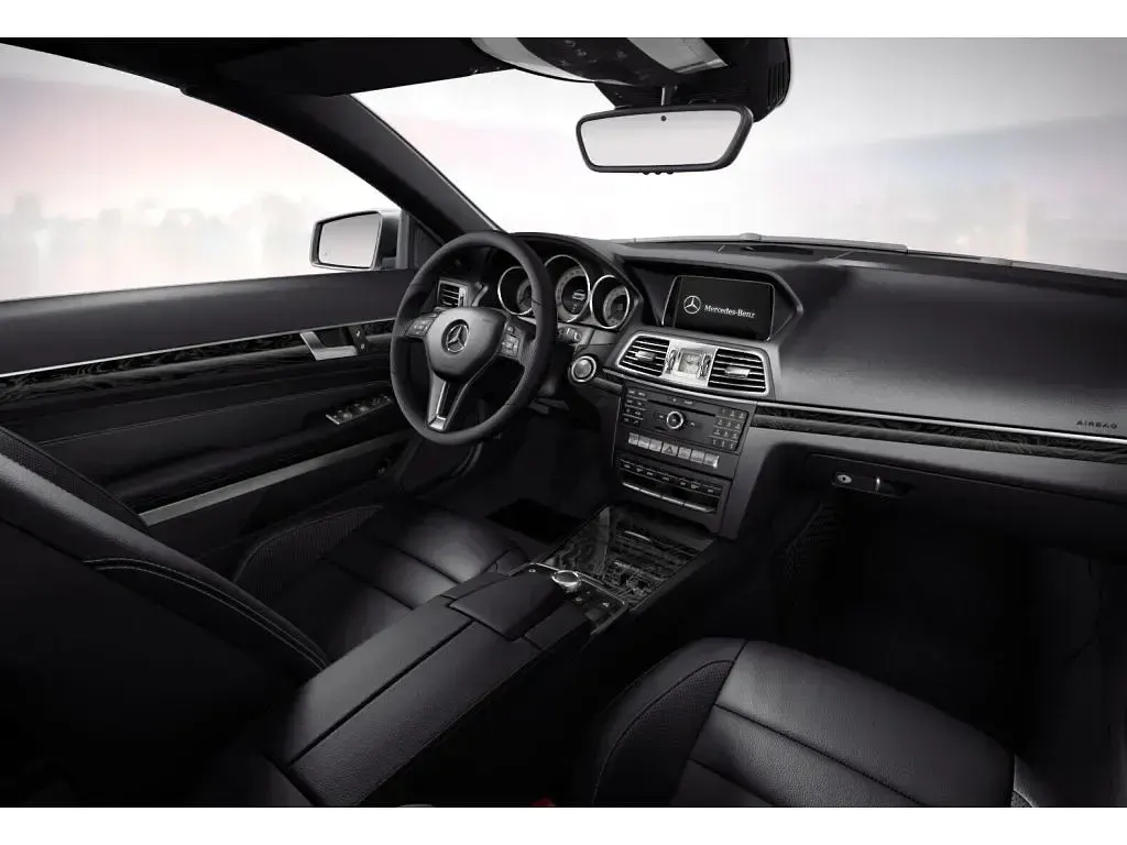Usado Mercedes E220 170 CV (125 kW) 2017 Gris Descapotable