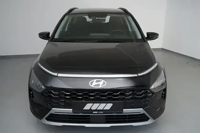Gebraucht Hyundai Bayon Trend 101 PS (74 kW) 2025 Phantom black / met (schwarz) (metallic) SUV