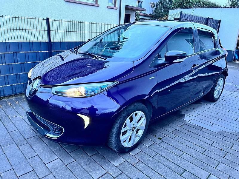 Gebraucht Renault Zoe Bose Edition 52 kW (72 PS) 2018 Heidelbeerlila Kleinwagen