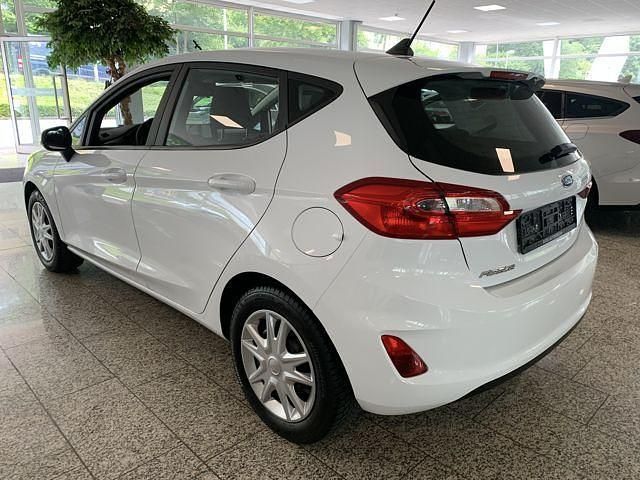 Gebraucht Ford Fiesta Cool & Connect 75 PS (55 kW) 2021 Weiss Kleinwagen