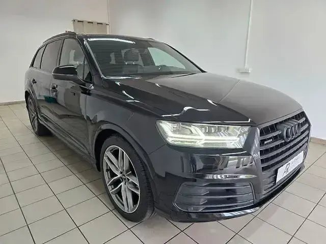 Używany Audi Q7 S-Line 272 KM (200 kW) 2016 Czarny SUV