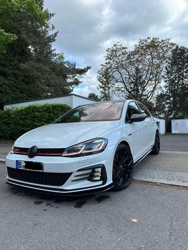 Weiß Gebraucht 2017 VW Golf VII GTI Limousine | 23.490 € (Teuer) - Bild 1/4