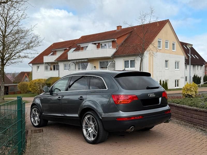 Gebraucht Audi Q7 S-Line 326 PS (239 kW) 2008 Grau SUV
