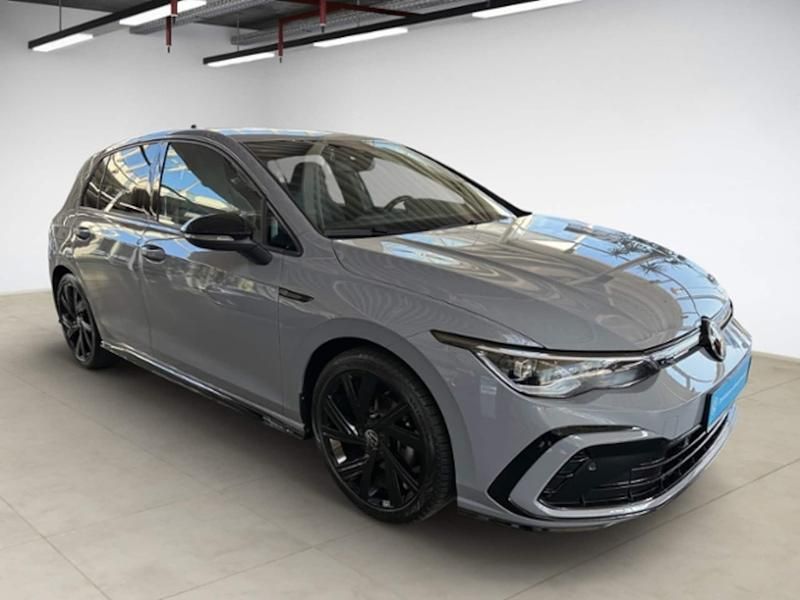 Gebraucht VW Golf VIII R-line 150 PS (110 kW) 2024 Grau Limousine