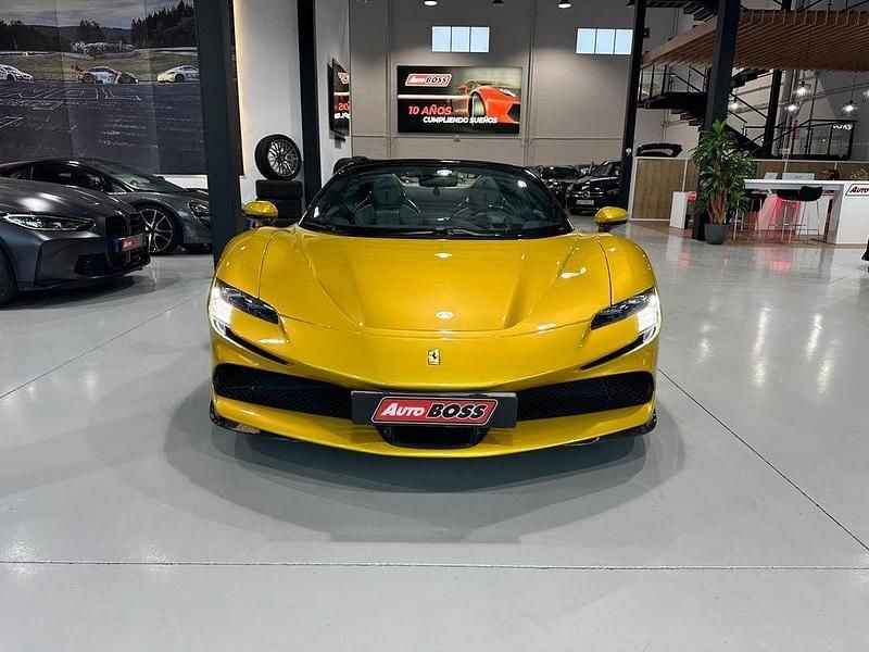 Gebraucht Ferrari SF90 2021 Gelb Cabrio