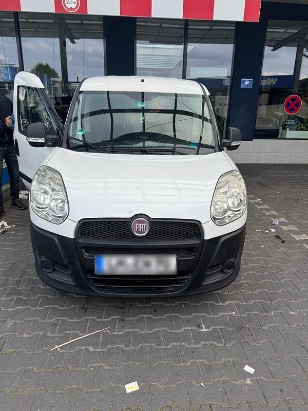 Gebraucht Fiat Doblò 90 PS (66 kW) 2012 Weiß Van / Kleinbus