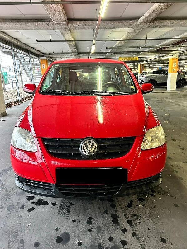 Gebraucht VW Fox Style 54 PS (39 kW) 2009 Rot Kleinwagen