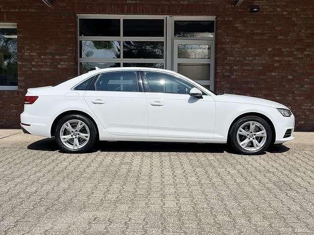 Gebraucht Audi A4 Sport 190 PS (139 kW) 2018 Weiß Limousine