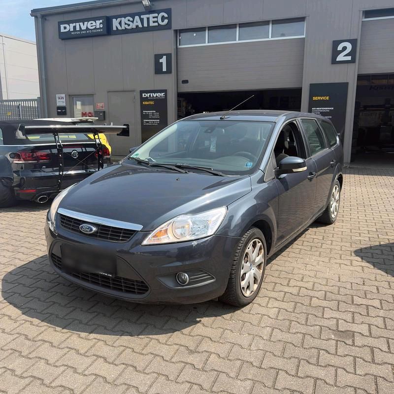 Grau Gebraucht 2008 Ford Focus Kombi | 1.350 € (Superpreis) - Bild 1/4