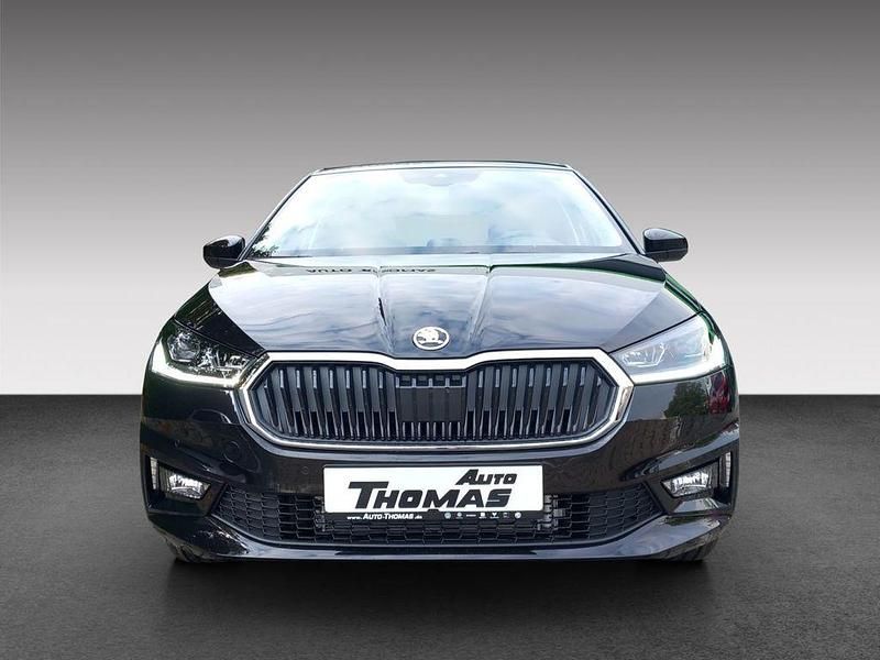 Neu Skoda Fabia Tour 116 PS (85 kW) 2025 Schwarzmagic perleffekt Kleinwagen