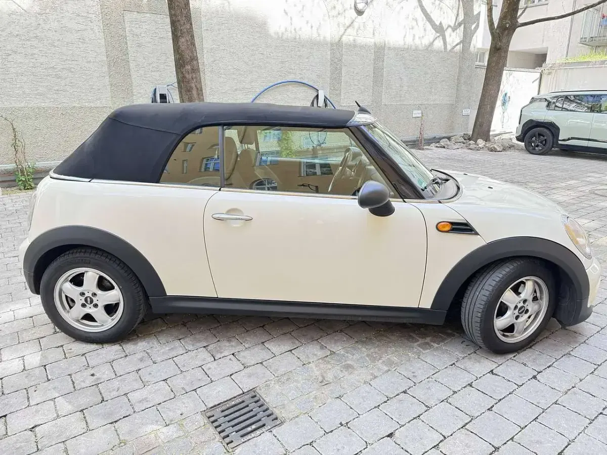 Gebraucht Mini One Cabriolet 98 PS (72 kW) 2011 Beige Cabrio