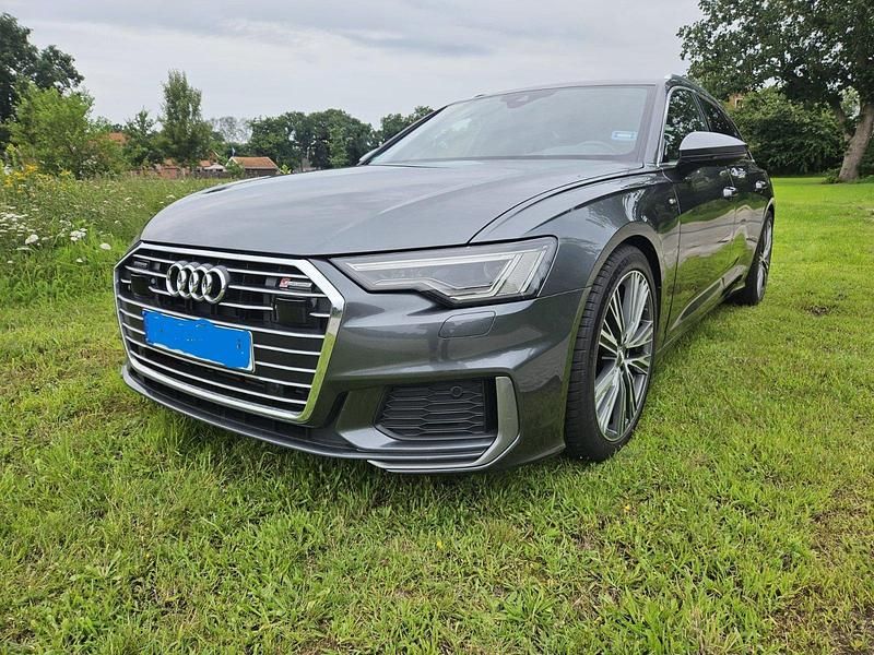 Grau Gebraucht 2018 Audi A6 S-Line Kombi | 28.500 € (Teuer) - Bild 1/4