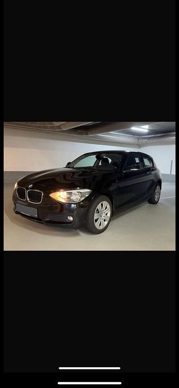 Schwarz Gebraucht 2013 BMW 116 Kleinwagen | 6.500 € (Fairer Preis) - Bild 1/4