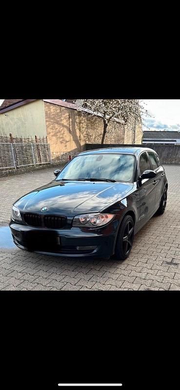 Schwarz Gebraucht 2007 BMW 118 Kleinwagen | 2.100 € (Superpreis) - Bild 1/4