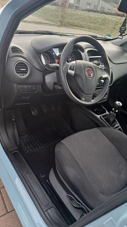 Gebraucht Fiat Punto 69 PS (50 kW) 2014 Blau Kleinwagen