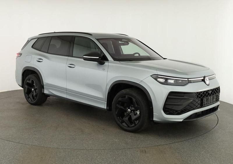 Neu VW Tayron R-line 204 PS (150 kW) 2026 Oyster silver metallic SUV