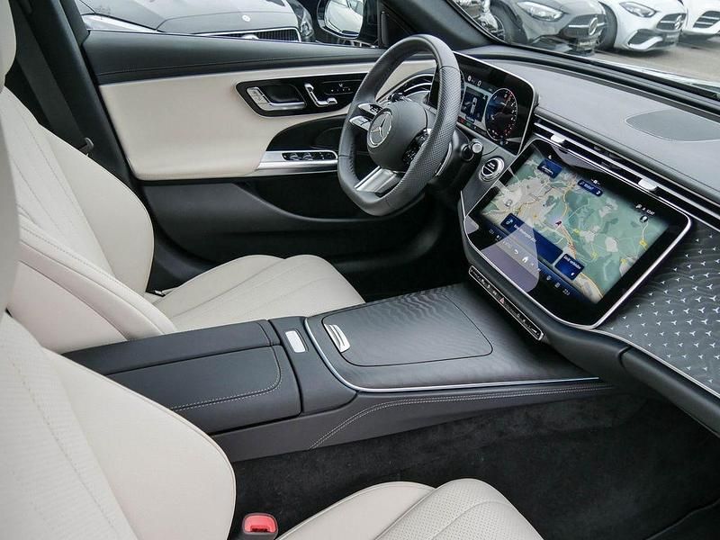 Gebraucht Mercedes E300 AMG 313 PS (230 kW) 2024 Grau Kombi