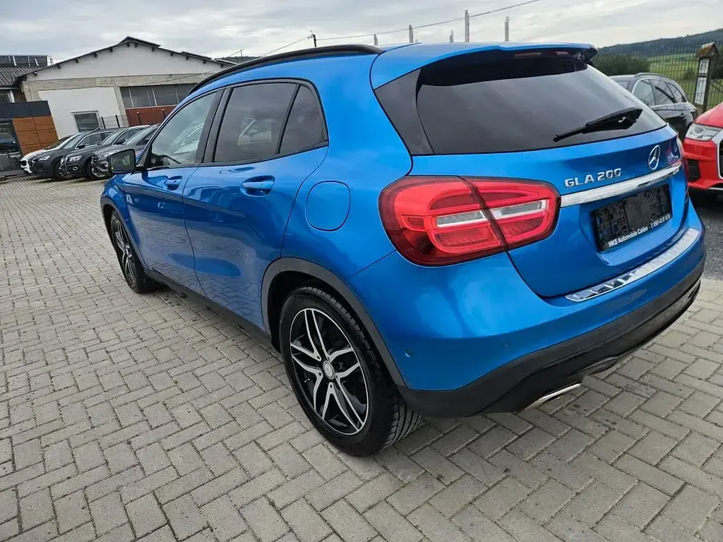 Gebraucht Mercedes GLA200 156 PS (114 kW) 2015 Blau SUV
