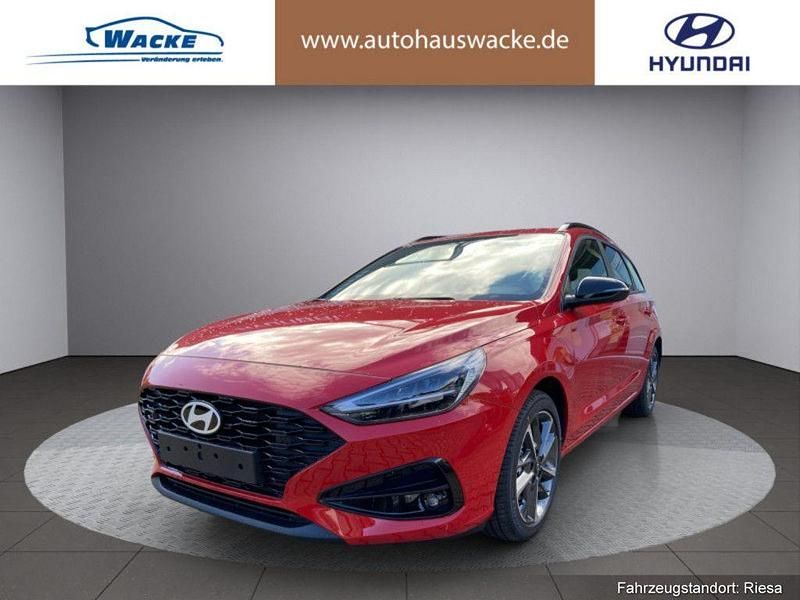 Farbe: rot Neu 2025 Hyundai i30 Advantage Kombi | 25.980 € (Etwas zu teuer) - Bild 1/4
