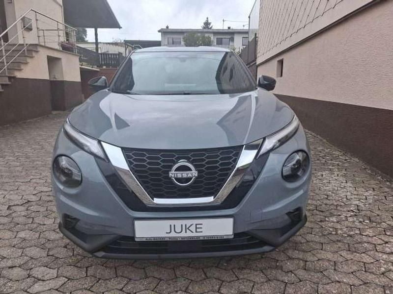 Neu Nissan Juke 360º 114 PS (83 kW) 2025 Ceramic grey SUV