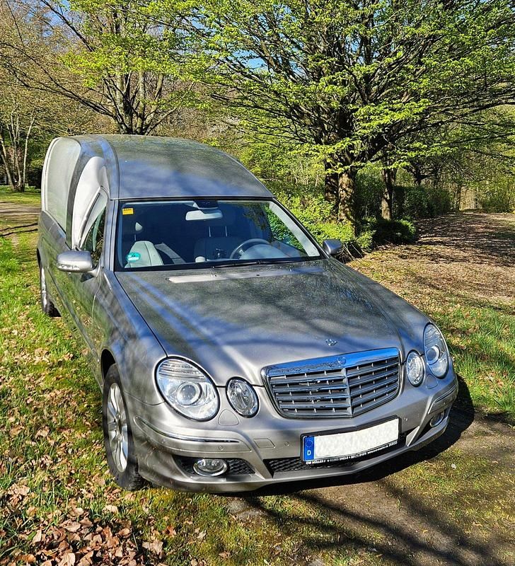Gebraucht Mercedes E280 190 PS (139 kW) 2008 Andere farben