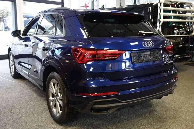 Gebraucht Audi Q3 S-Line 150 PS (110 kW) 2024 Navarrablau metallic SUV