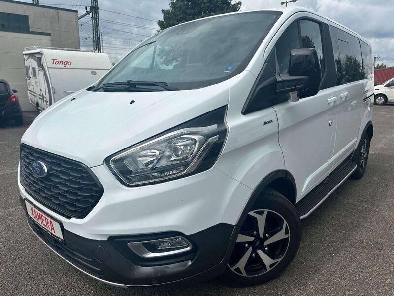 Frozen white Gebraucht 2022 Ford Tourneo Custom Active Van / Kleinbus | 39.990 € (Teuer) - Bild 1/4