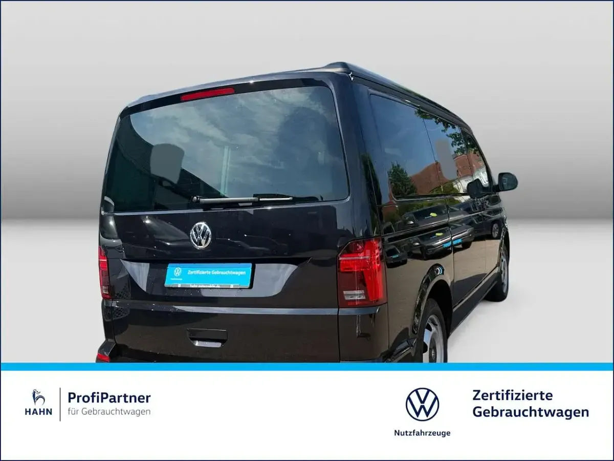 Gebraucht VW California Beach 150 PS (110 kW) 2023 Deep black perleffekt Van