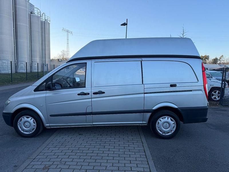 Gebraucht Mercedes Vito 150 PS (110 kW) 2009 Silber Van