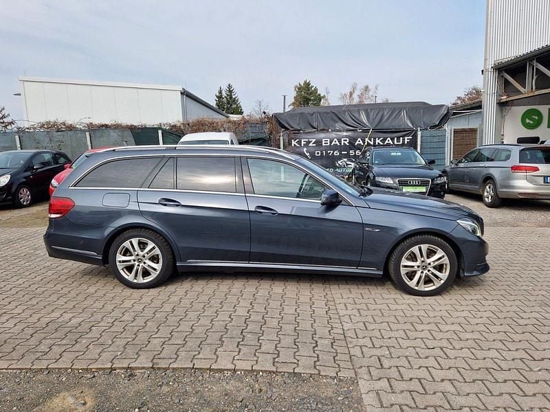 Gebraucht Mercedes E350 258 PS (189 kW) 2015 Grau Kombi