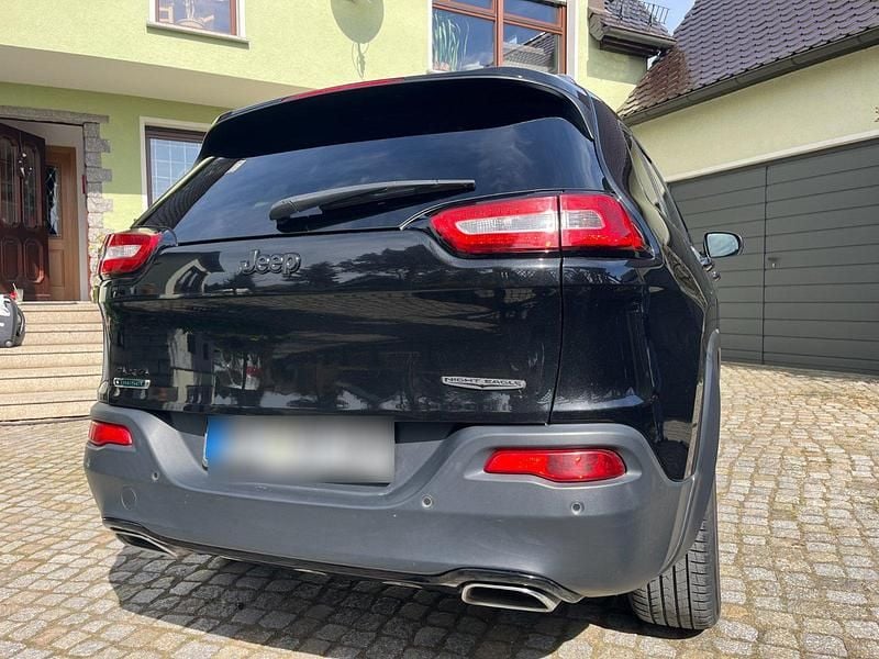Gebraucht Jeep Cherokee Night Eagle 200 PS (147 kW) 2016 Schwarz SUV