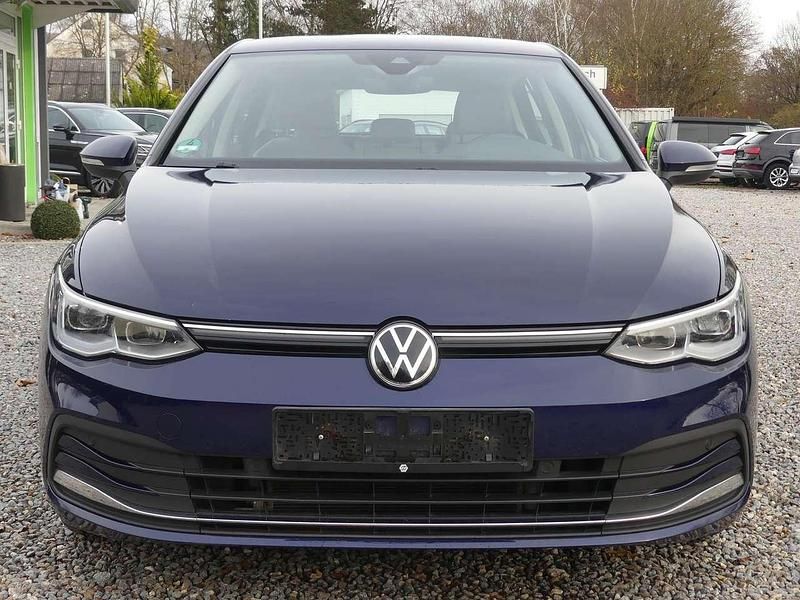 Gebraucht VW Golf VII Style 150 PS (110 kW) 2020 Atlantic blue metallic Kleinwagen