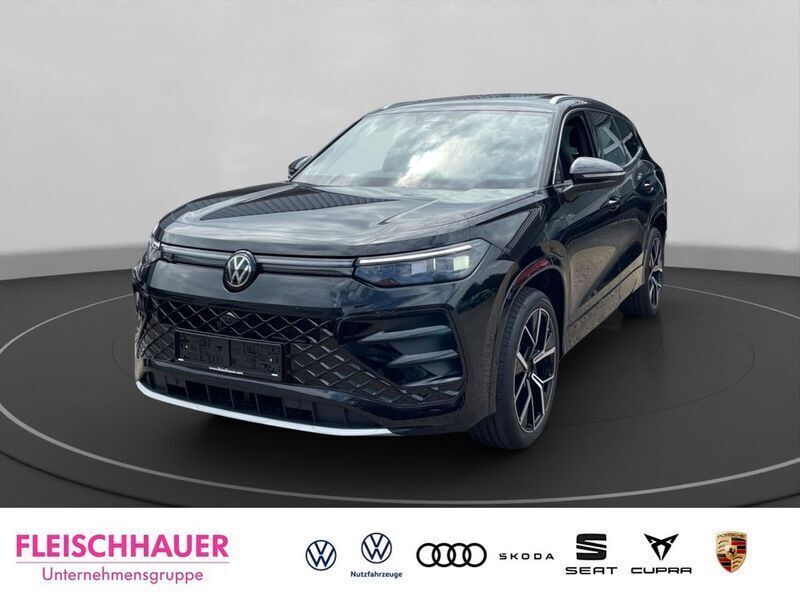 Grenadillschwarz metallic Neu 2025 VW Tayron IQ Drive SUV | 62.990 € (Superpreis) - Bild 1/4