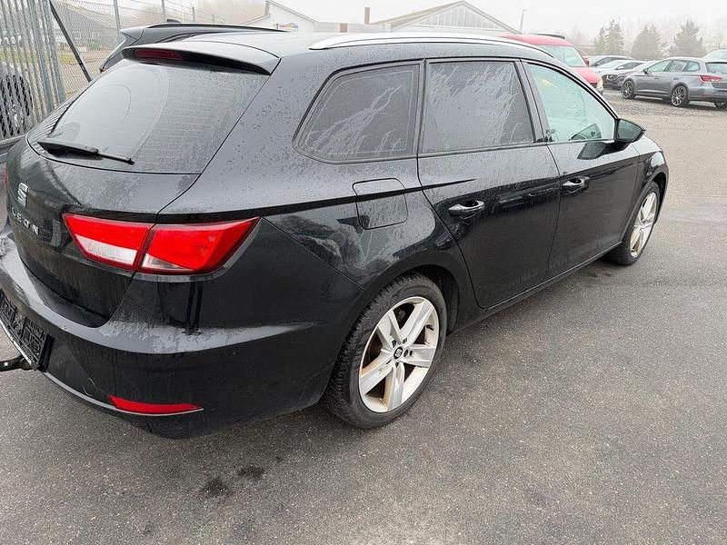 Second-hand Seat Leon ST Style 150 CP (110 kW) 2018 Negru Break
