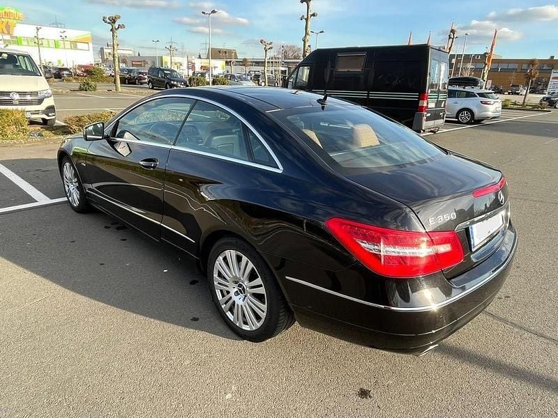 Second-hand Mercedes E350 231 CP (169 kW) 2010 Negru Coupe