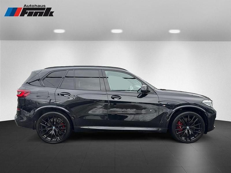 Gebraucht BMW X5 M Sport 340 PS (250 kW) 2022 Black sapphire SUV