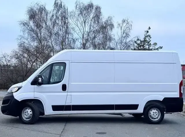 Gebraucht Opel Movano 140 PS (102 kW) 2024 Weiss Van
