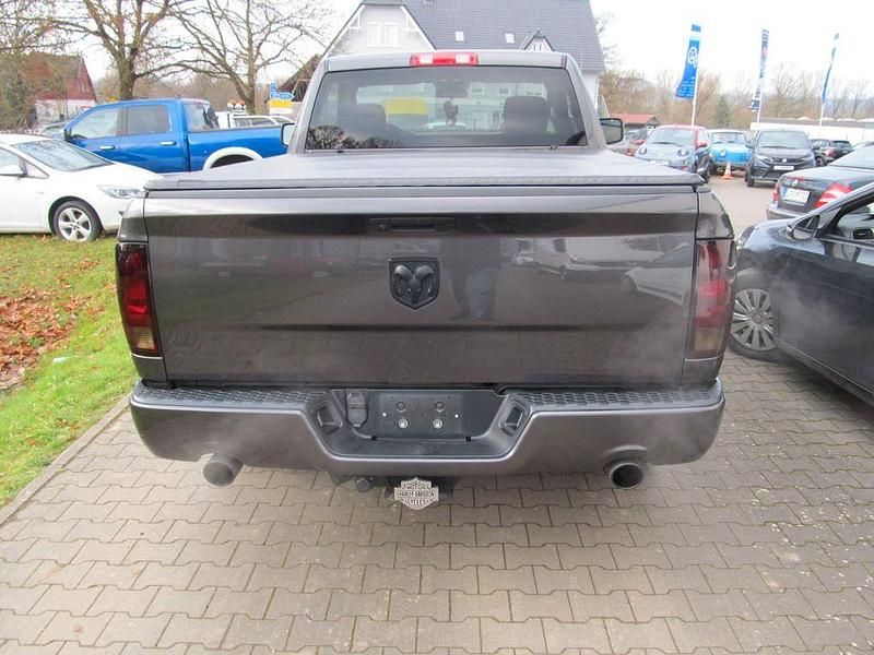 Gebraucht Dodge Ram 401 PS (294 kW) 2020 Grau Pickup