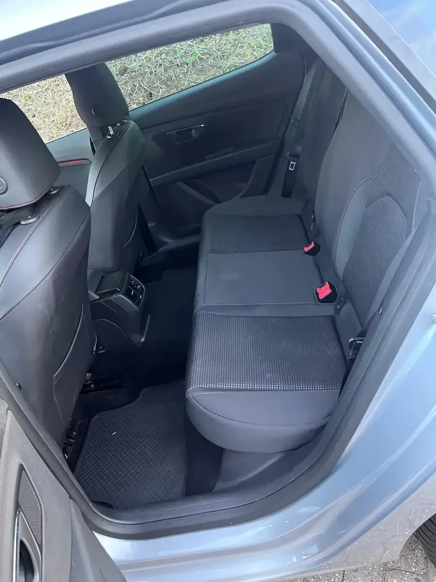 Gebraucht Seat Leon 150 PS (110 kW) 2019 Silber Kleinwagen