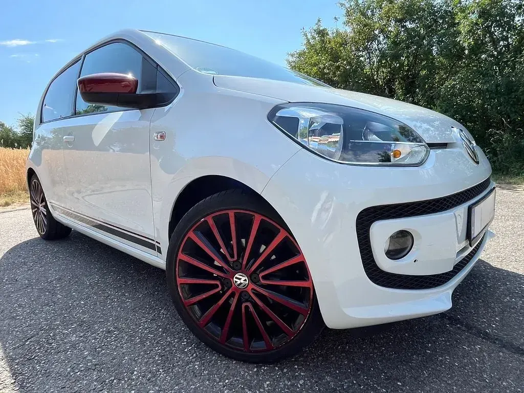 Gebraucht VW up! high up! 75 PS (55 kW) 2016 Weiß Kleinwagen
