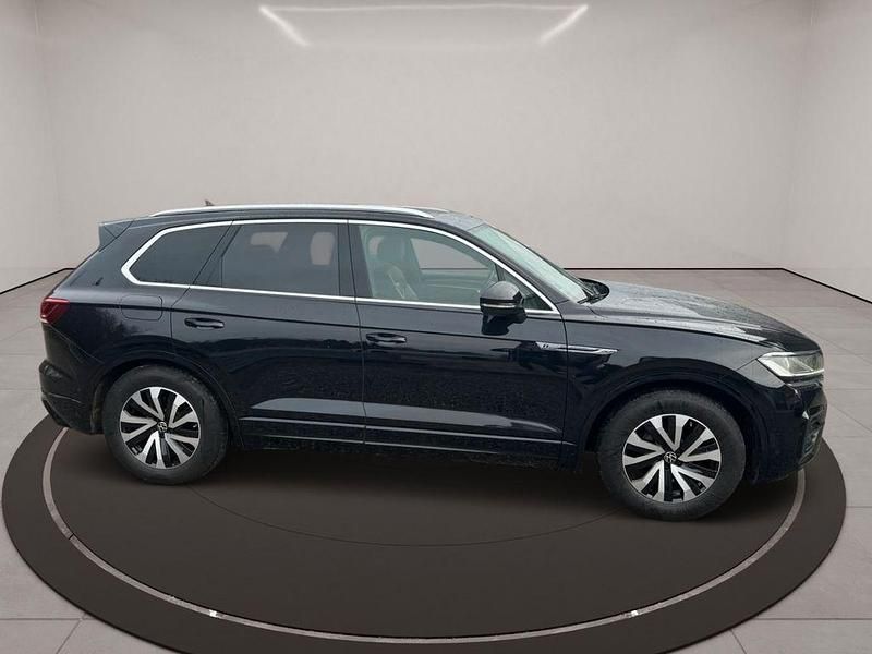 Gebraucht VW Touareg Atmosphere 286 PS (210 kW) 2019 Deep black SUV