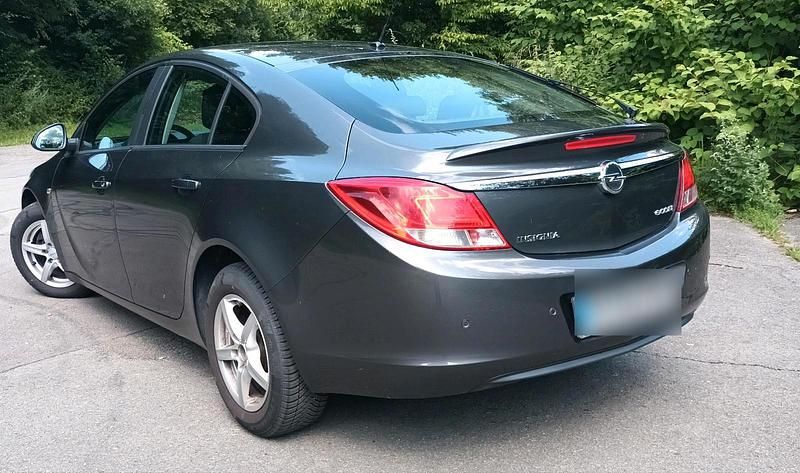 Grau Gebraucht 2012 Opel Insignia Limousine | 1.600 € (Superpreis) - Bild 1/4